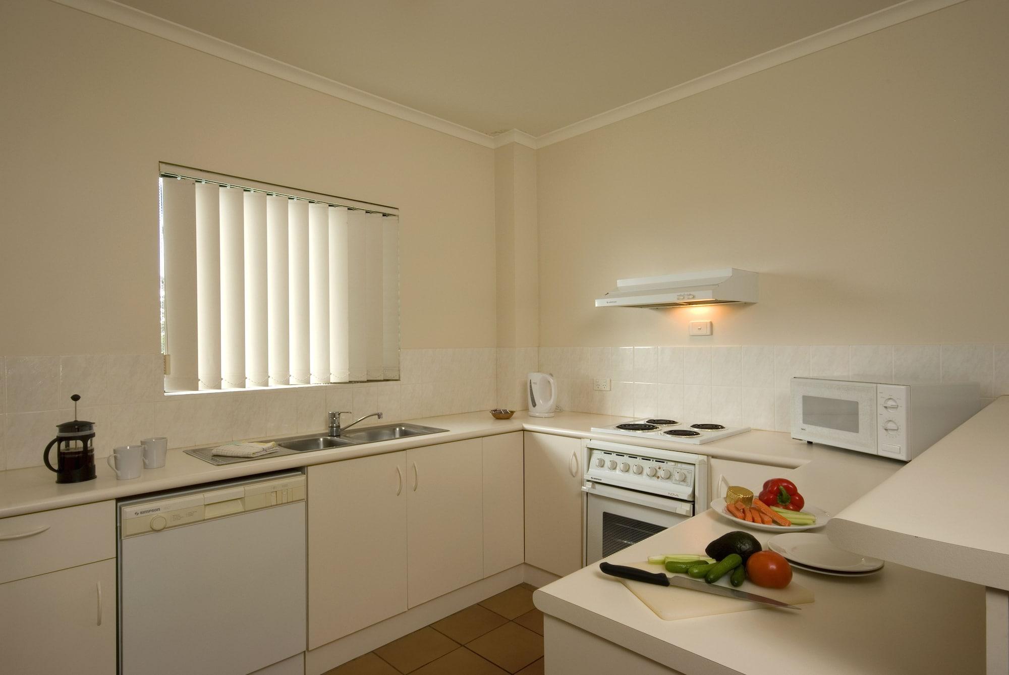 Tropic Towers Apartments Cairns Rum bild