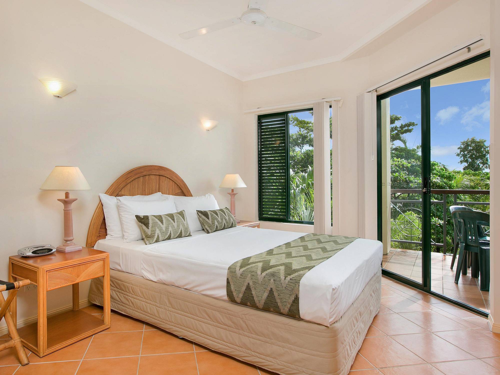 Tropic Towers Apartments Cairns Exteriör bild